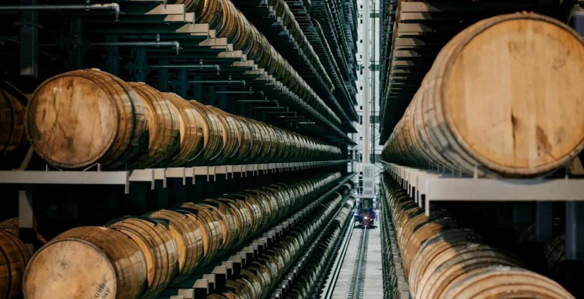 Z úpatí legendární hory Fudži až do skleničky. Na český trh přichází whisky Fuji Single Malt. | Foto: se svolením Pernod-Ricard